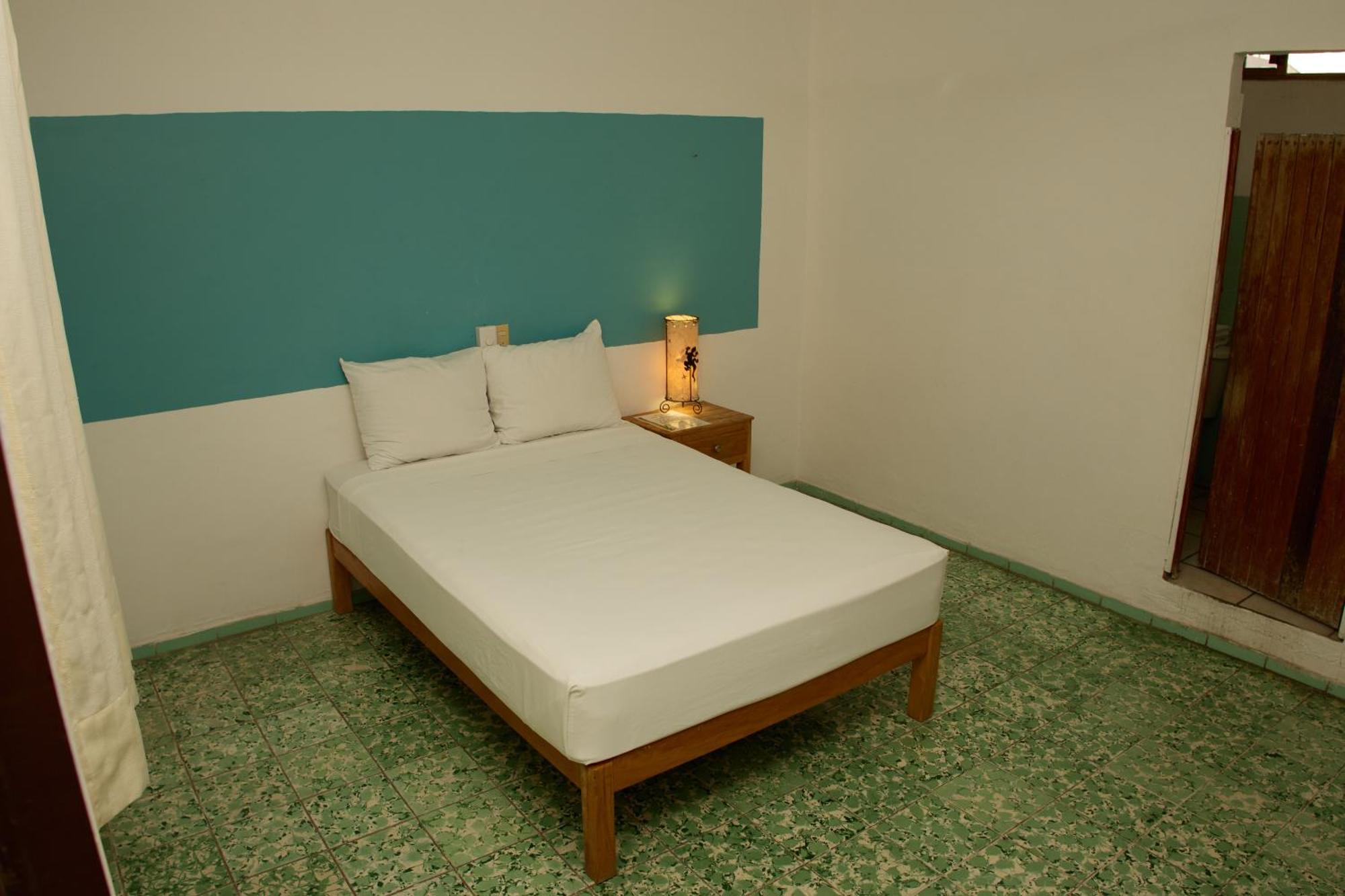 Hotel San Lorenzo Barra de Navidad Bagian luar foto