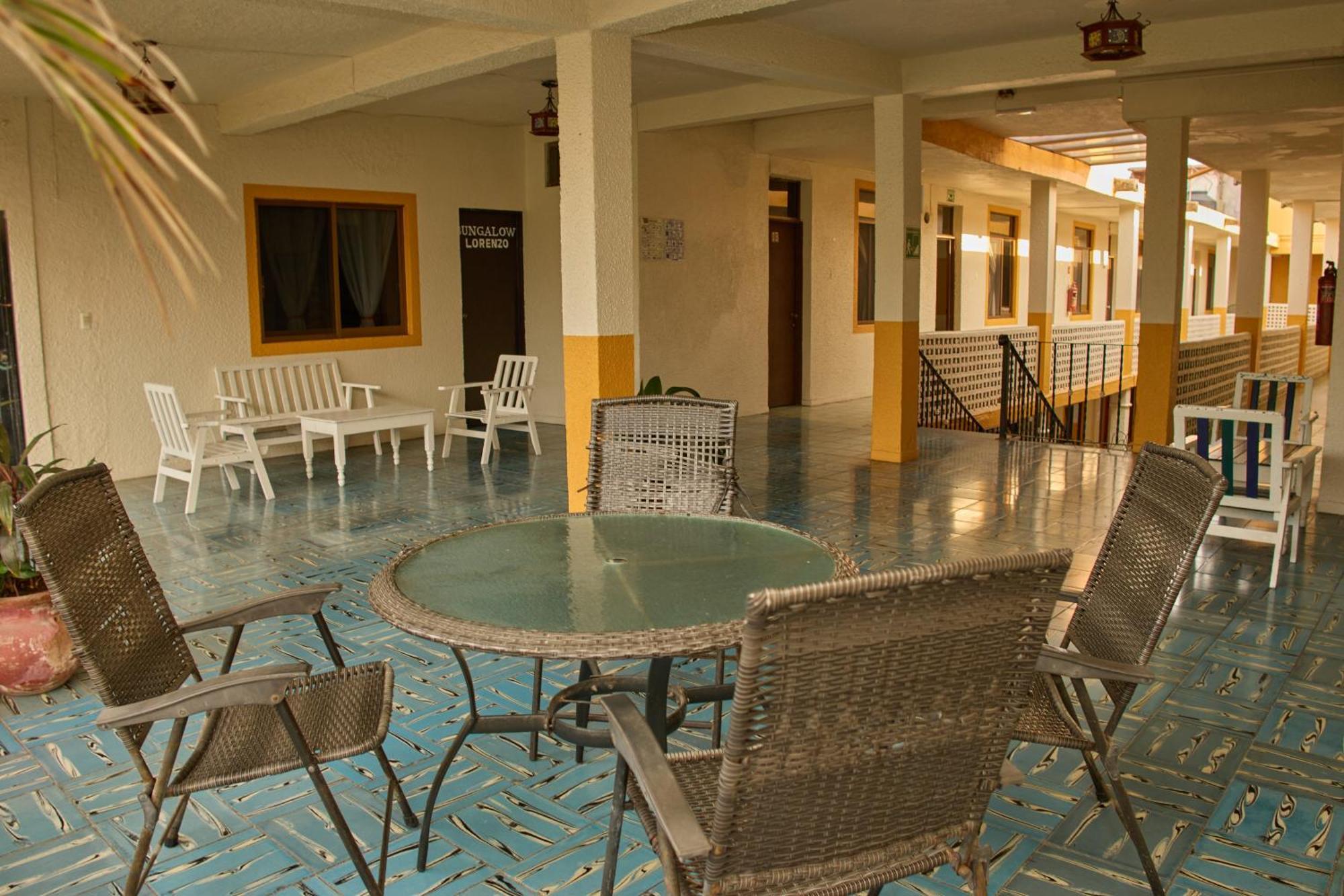Hotel San Lorenzo Barra de Navidad Bagian luar foto
