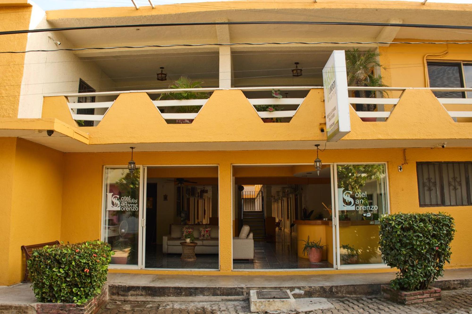Hotel San Lorenzo Barra de Navidad Bagian luar foto