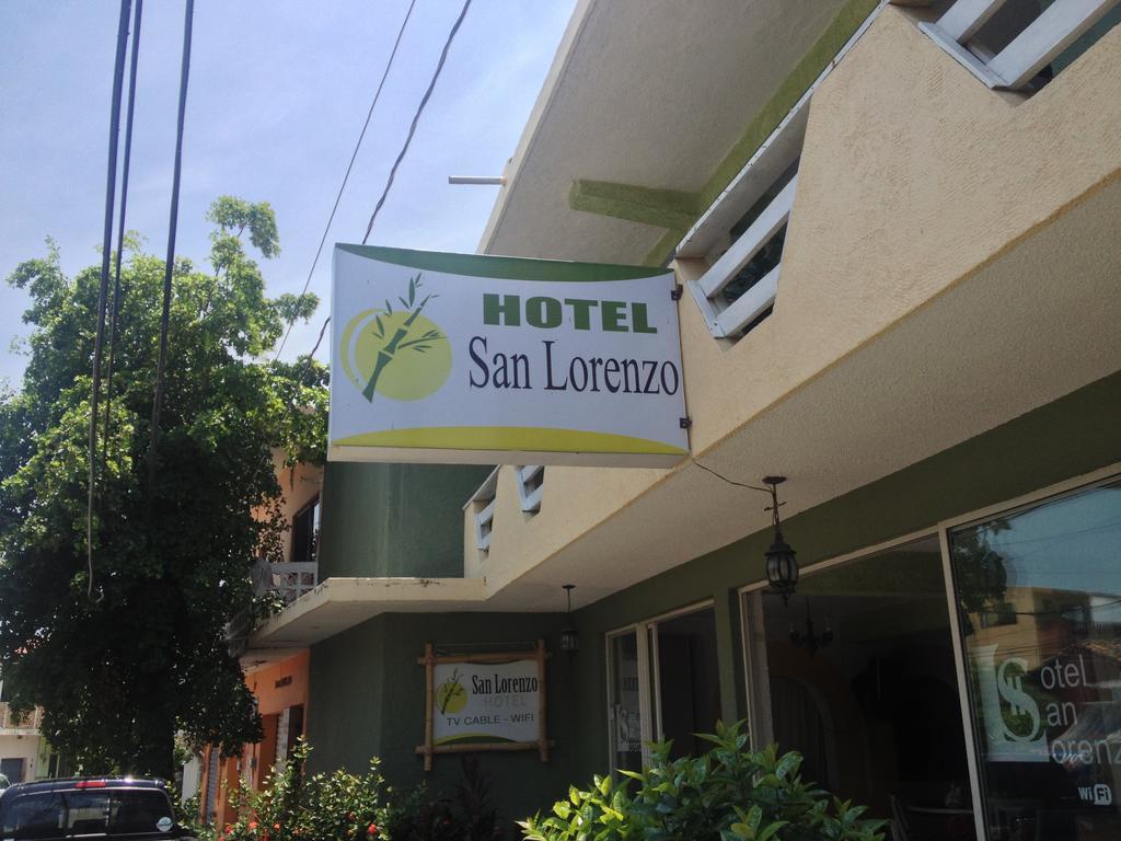 Hotel San Lorenzo Barra de Navidad Bagian luar foto