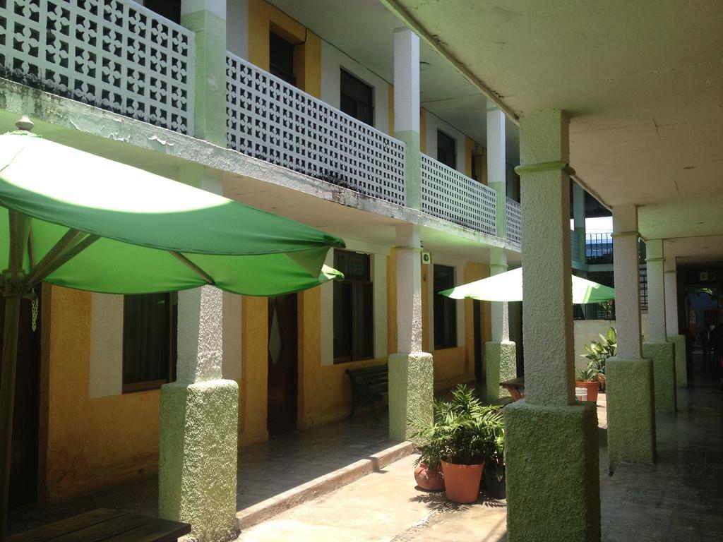 Hotel San Lorenzo Barra de Navidad Bagian luar foto