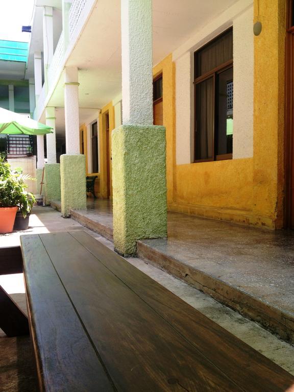 Hotel San Lorenzo Barra de Navidad Bagian luar foto