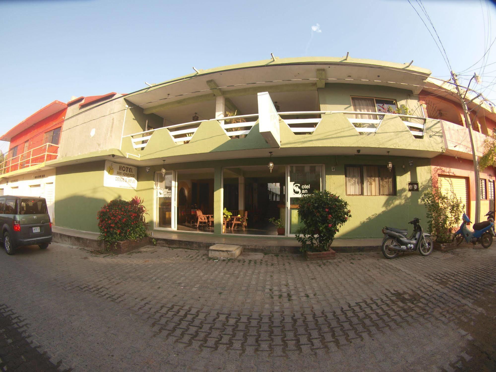 Hotel San Lorenzo Barra de Navidad Bagian luar foto