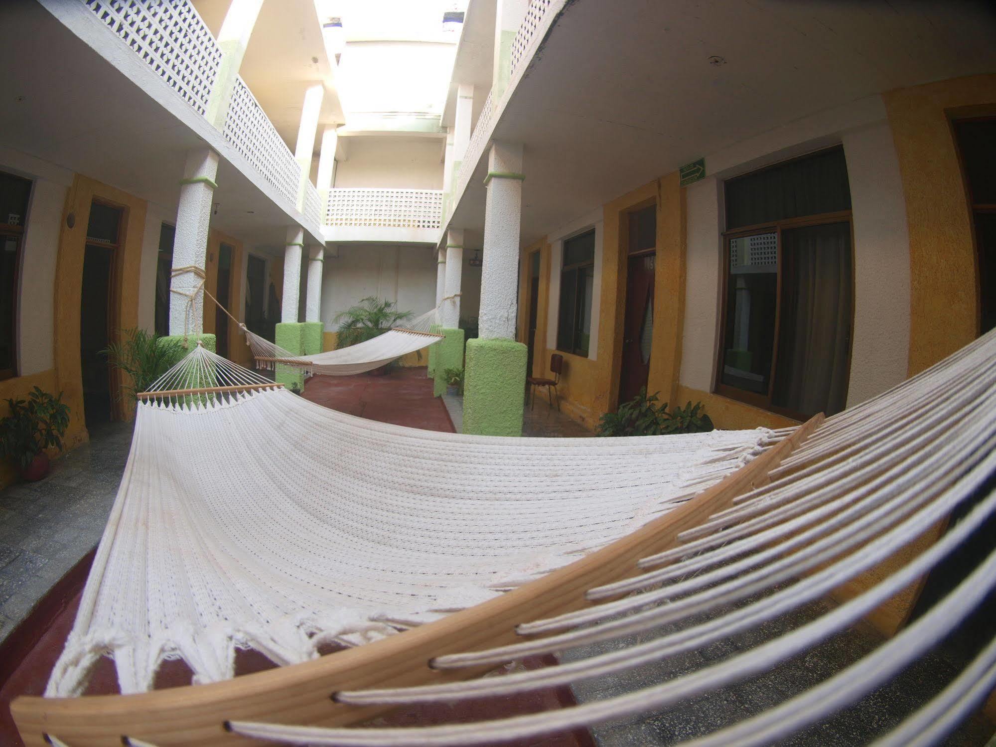 Hotel San Lorenzo Barra de Navidad Bagian luar foto